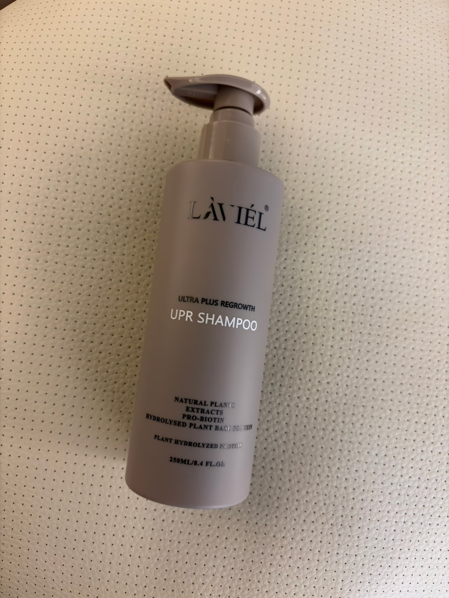 LÀVIEL ULTRA PLUS REGROWTH SHAMPOO (250ml)