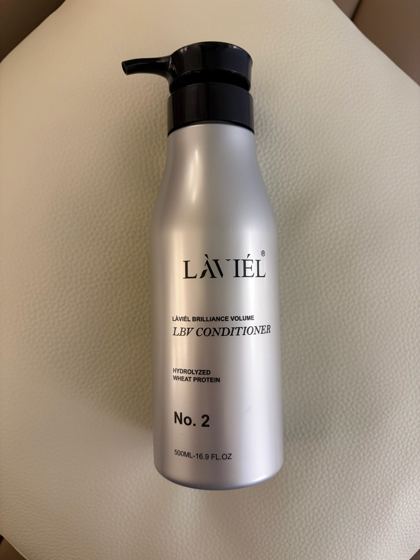 LÀVIÉL BRILLIANCE & VOLUME CONDITIONER (500ml)
